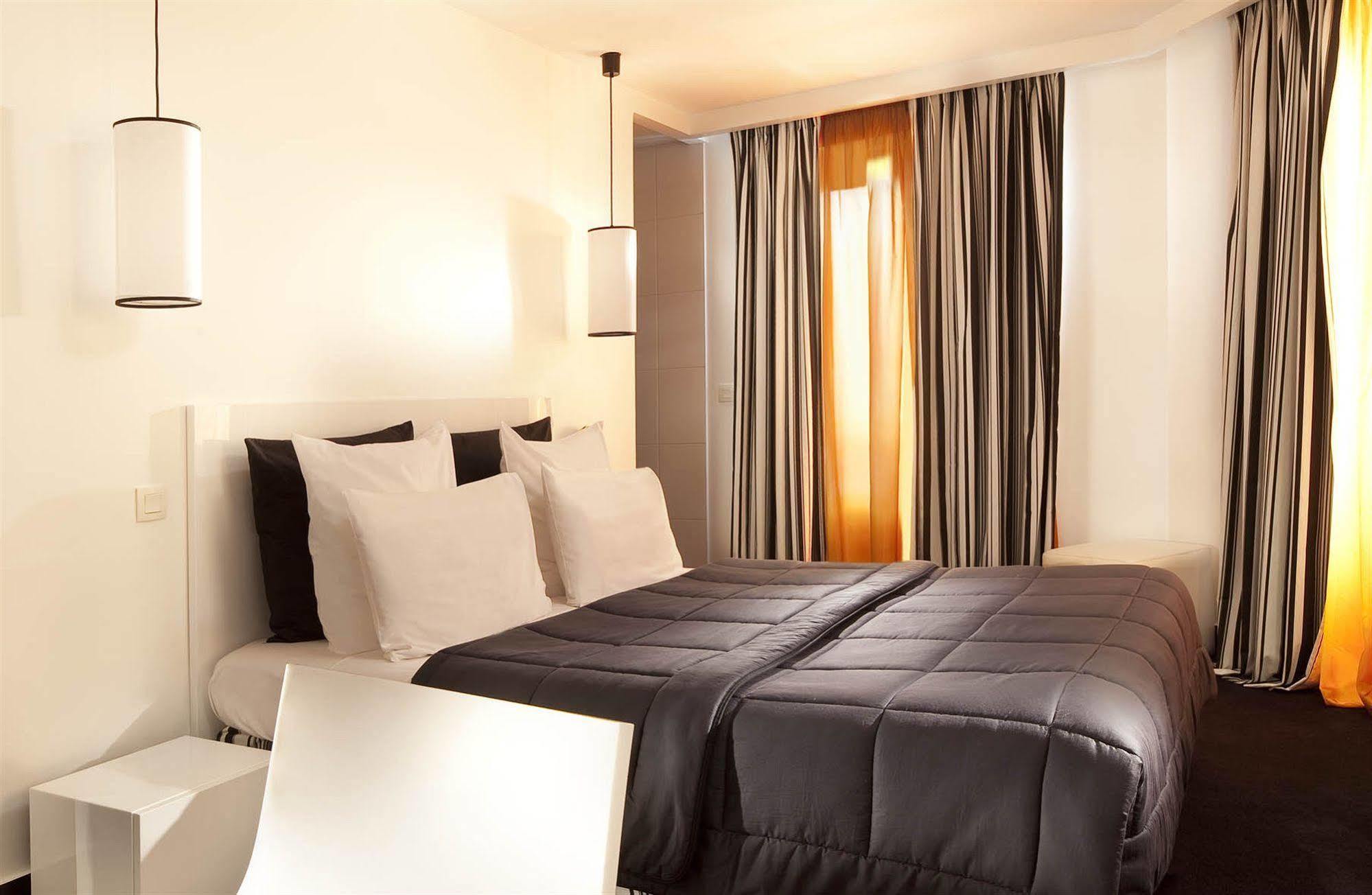 Hotel Standard Design Paris Exteriör bild